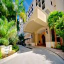 puerta de palmas coral gables sale center